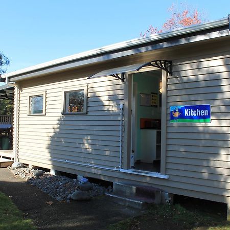 Turangi Holiday Park ภายนอก รูปภาพ